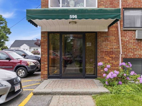 596 American Legion Hwy, Unit 3, Boston, MA 02131