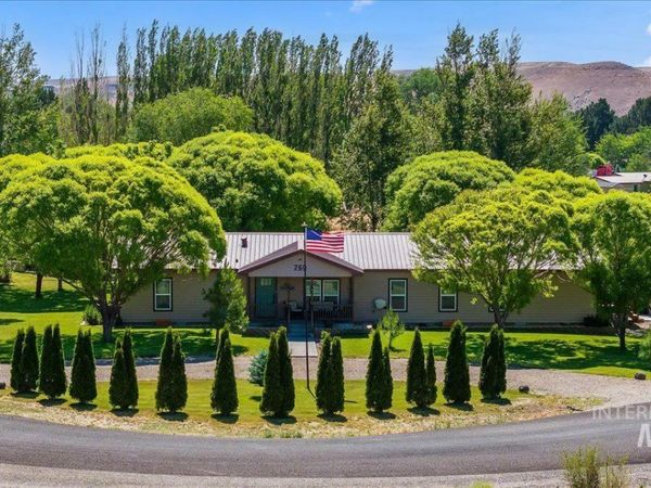 760 S Jade Way, Hammett, ID 83627