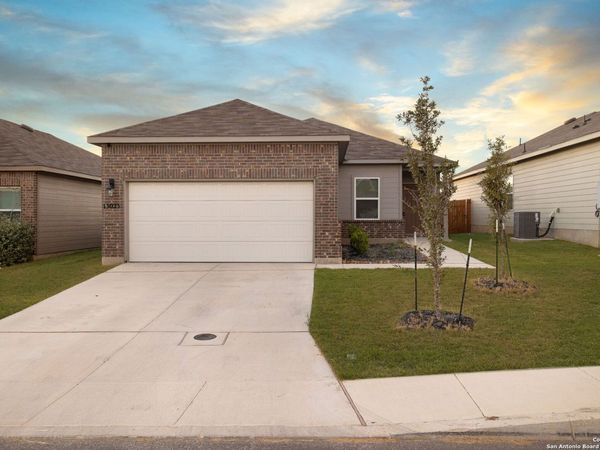 13023 Heathers Elm, St Hedwig, TX 78152