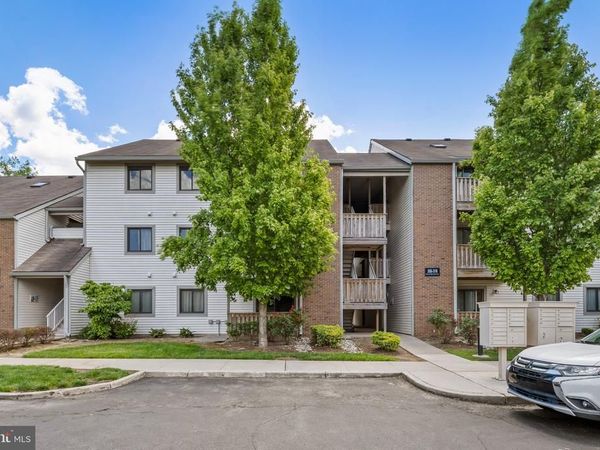 307 RAVENS CREST DRIVE , PLAINSBORO, NJ 08536