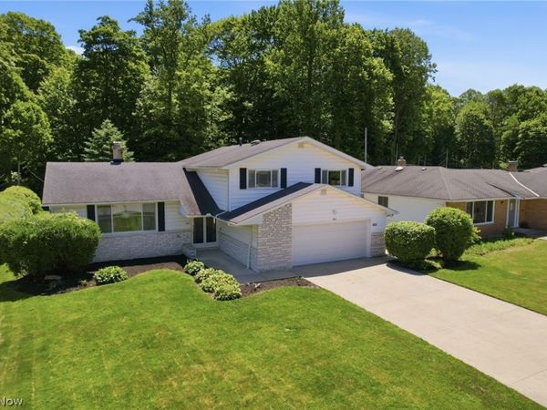 1633 Windsor Drive , Mayfield Heights, OH 44124