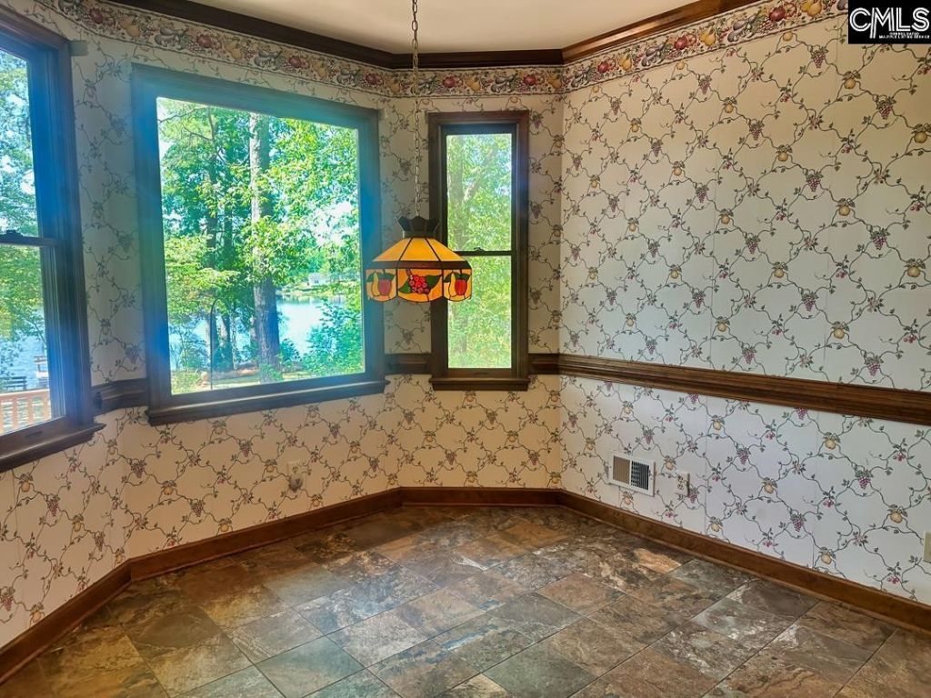 308 N Chelsea Road  Photo 19