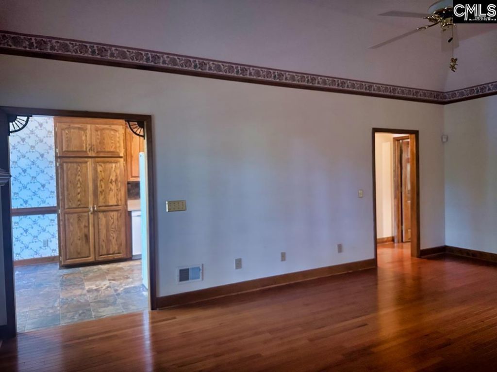 308 N Chelsea Road  Photo 23