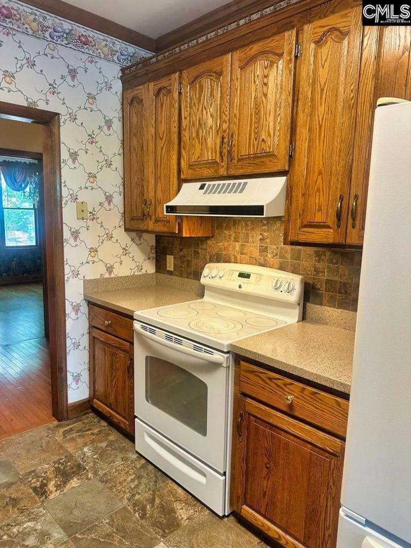 308 N Chelsea Road  Photo 27