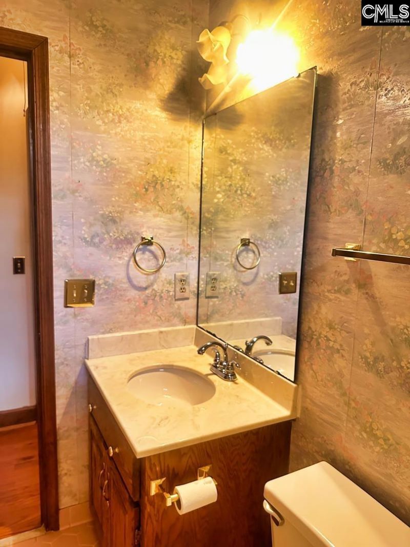 308 N Chelsea Road  Photo 39