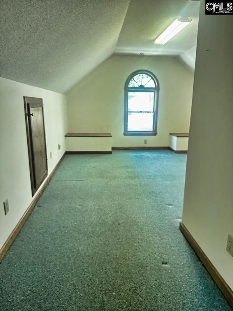 308 N Chelsea Road  Photo 42