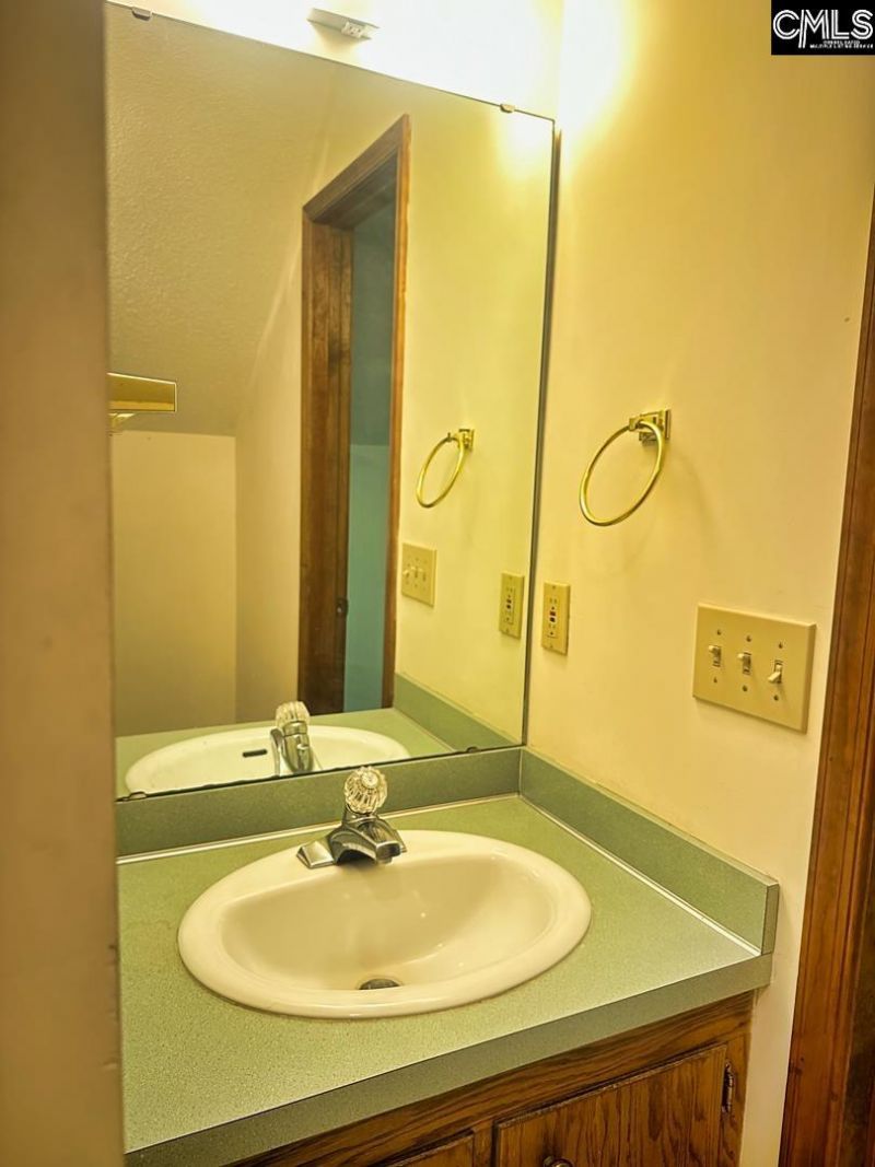 308 N Chelsea Road  Photo 46
