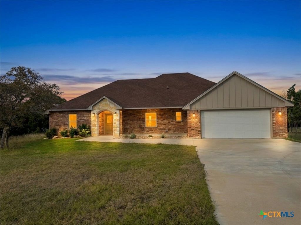 14604 Kuykendall Mountain Road, Temple, TX 76502 Main Photo