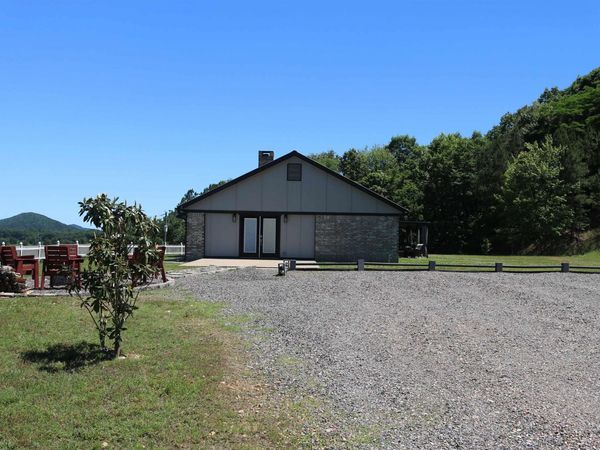 128 POLK RD 42 Road, Mena, AR 71953