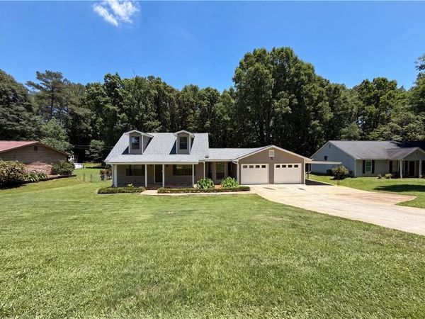 104 Belair Lane , Stockbridge, GA 30281