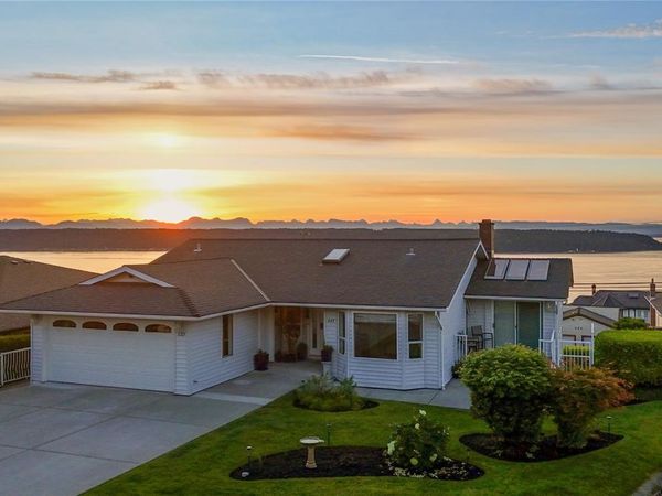 537 Ponderosa Pl , Campbell River, BC V9W 6Z2