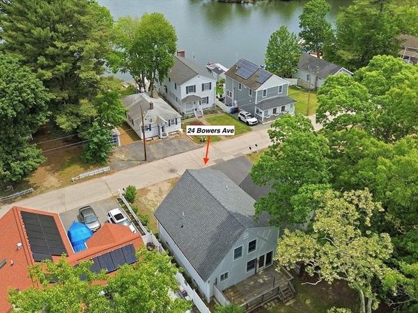24 Bowers Ave, Tyngsborough, MA 01879