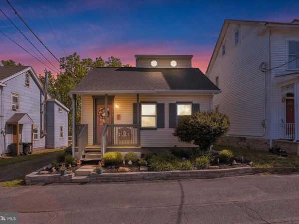 226 W TAMMANY STREET , ORWIGSBURG, PA 17961