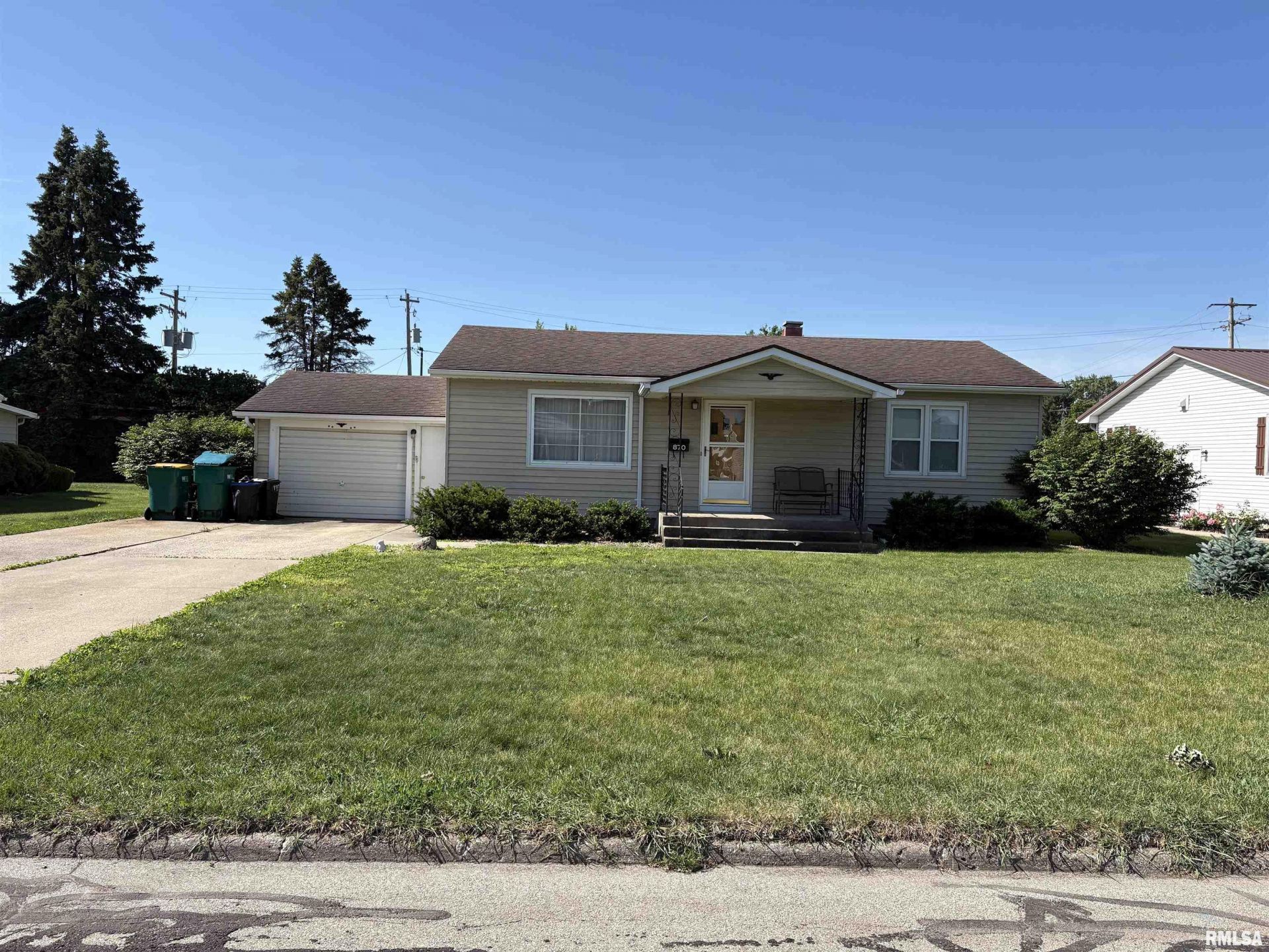 870 Parkview Road, Galesburg, IL 61401 Main Photo