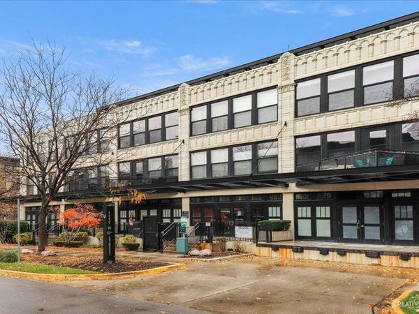 1111 W 15th Street , Unit 121, Chicago, IL 60608