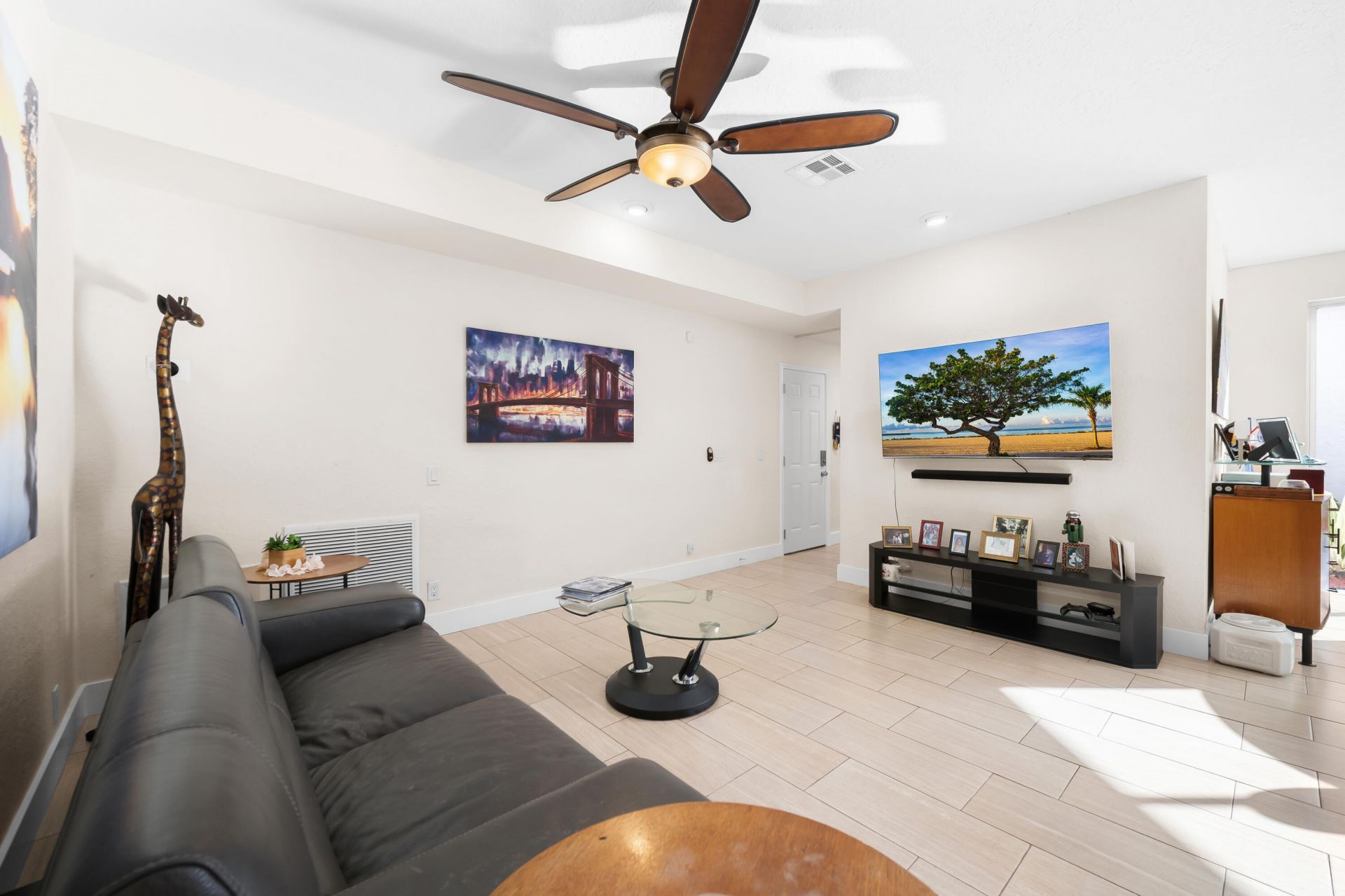 980 Bel Aire Drive West, Pembroke Pines, FL 33027 Photo