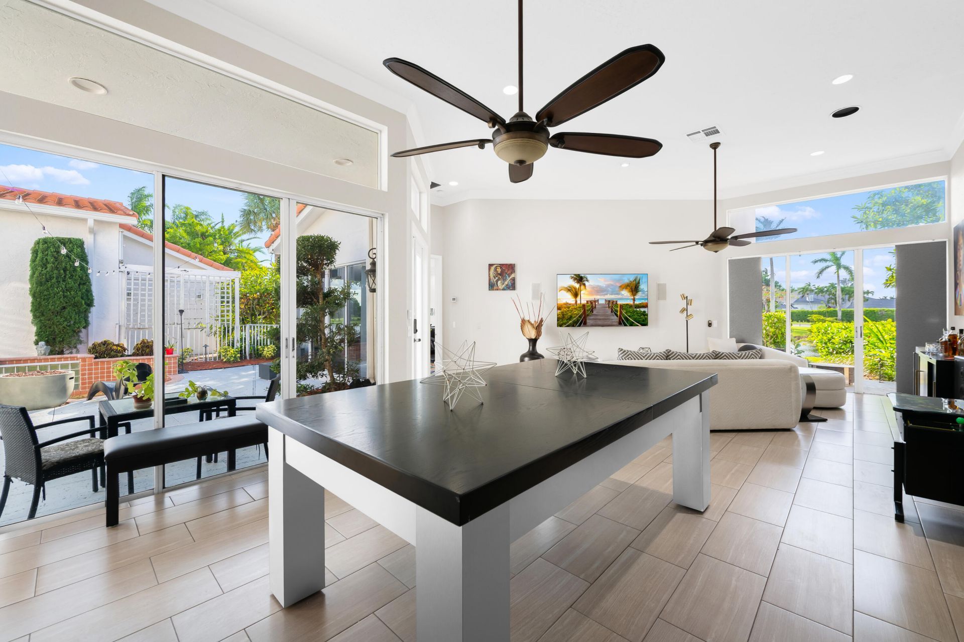980 Bel Aire Drive West, Pembroke Pines, FL 33027 Photo