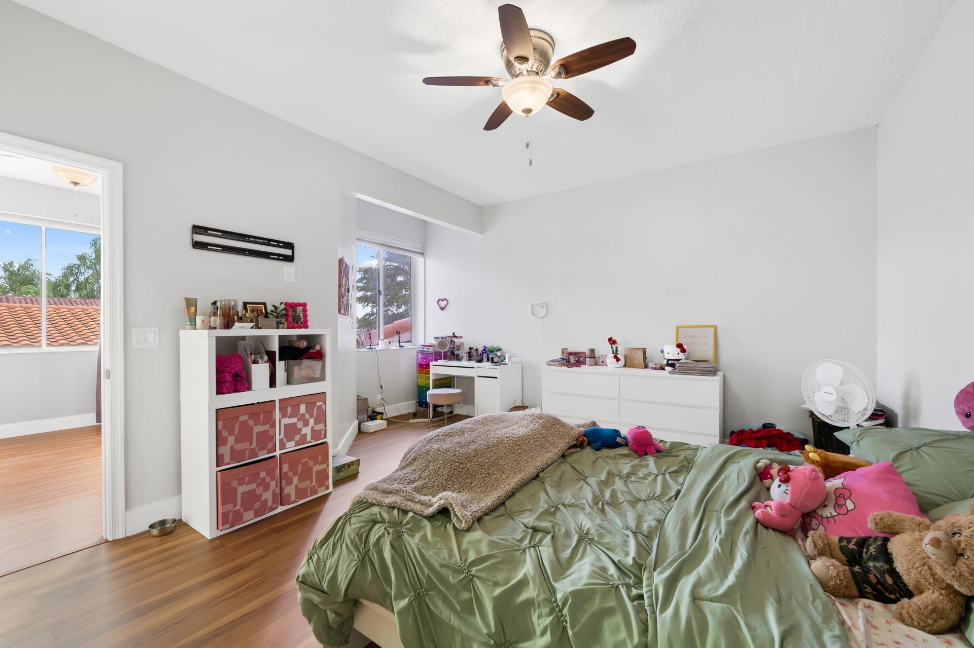 980 Bel Aire Drive West, Pembroke Pines, FL 33027 Photo