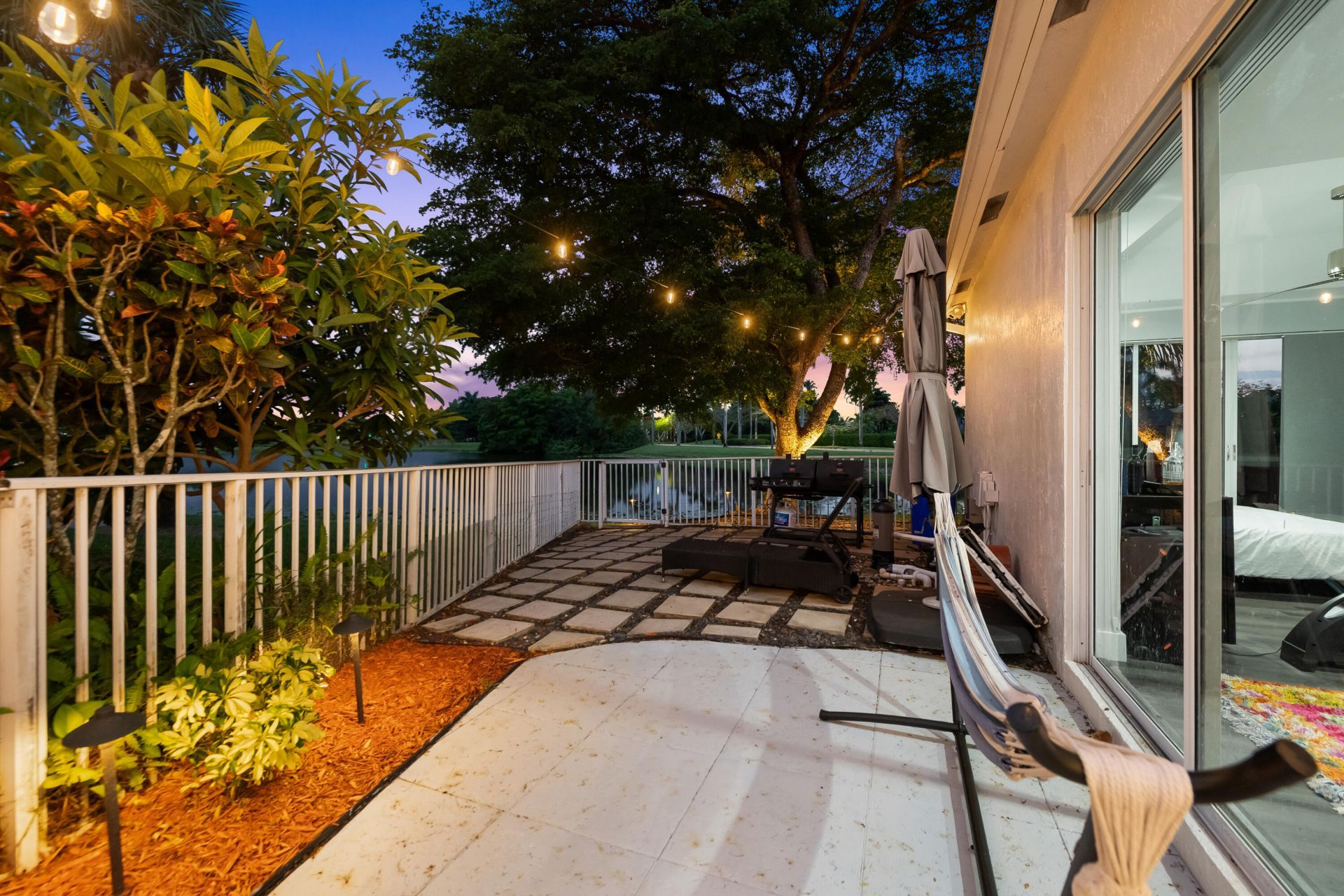 980 Bel Aire Drive West, Pembroke Pines, FL 33027 Photo