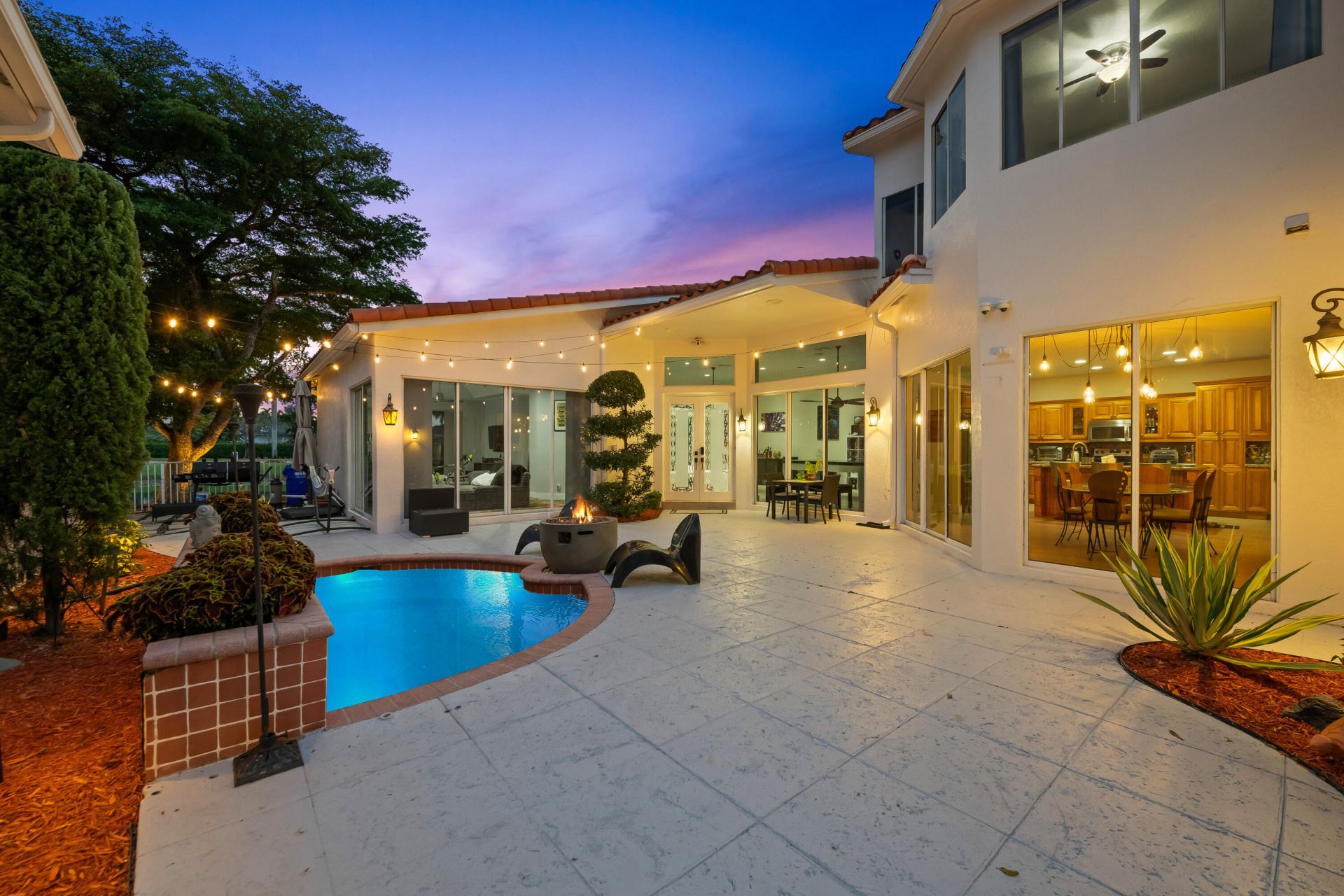 980 Bel Aire Drive West, Pembroke Pines, FL 33027 Photo