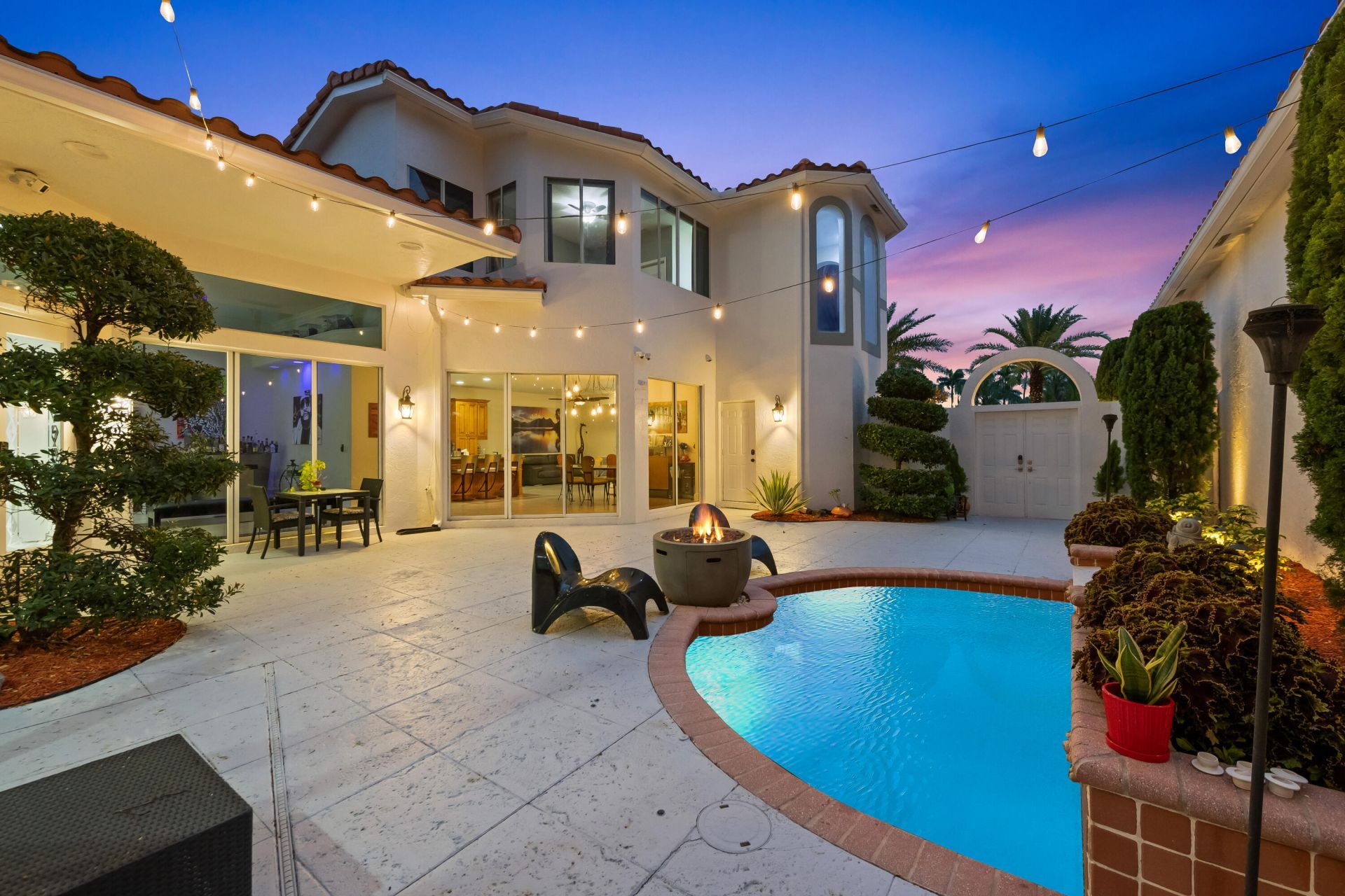 980 Bel Aire Drive West, Pembroke Pines, FL 33027 Photo