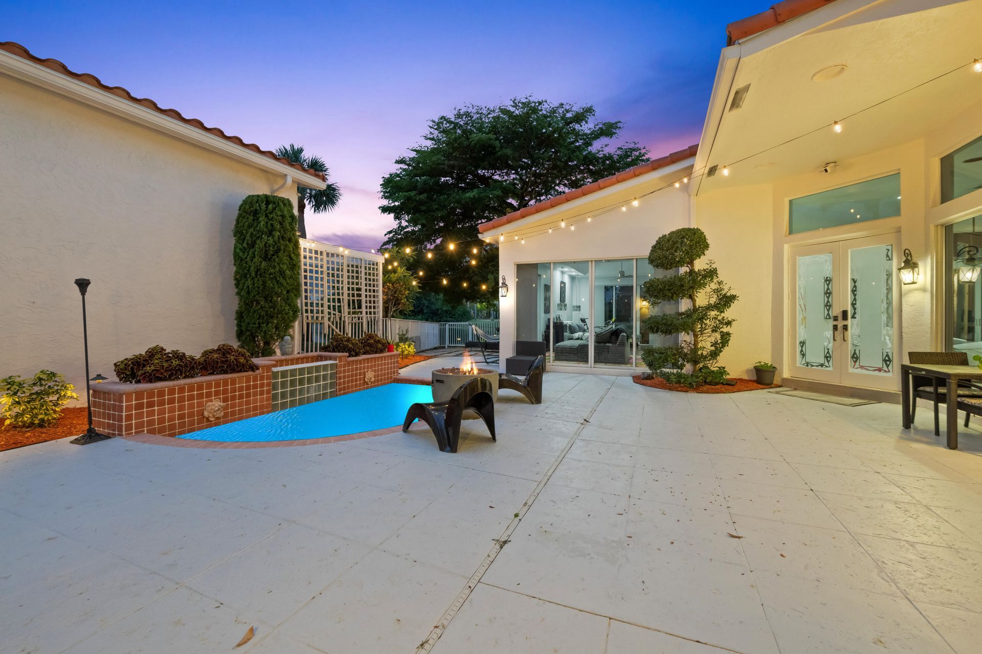 980 Bel Aire Drive West, Pembroke Pines, FL 33027 Photo