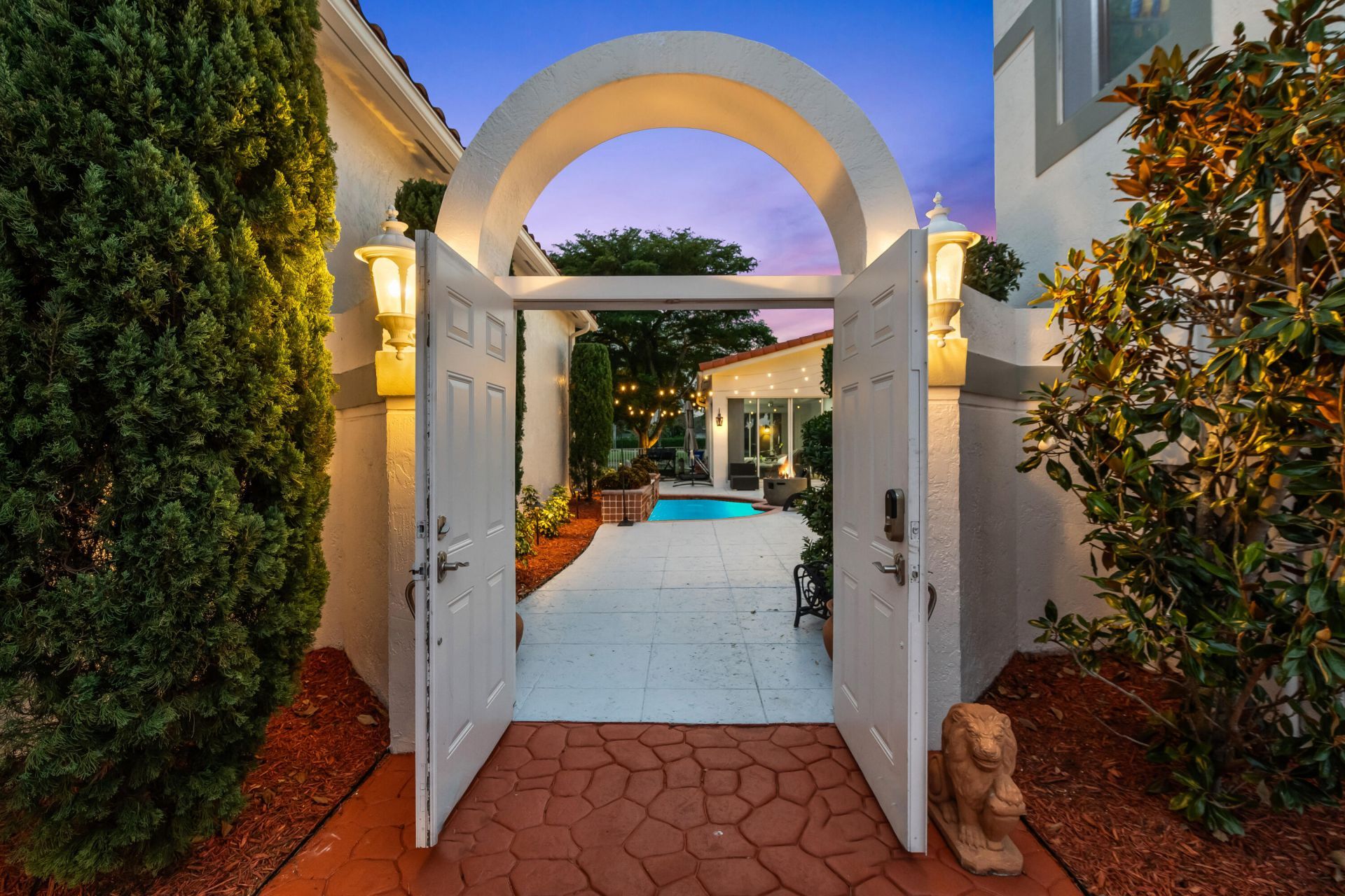980 Bel Aire Drive West, Pembroke Pines, FL 33027 Photo