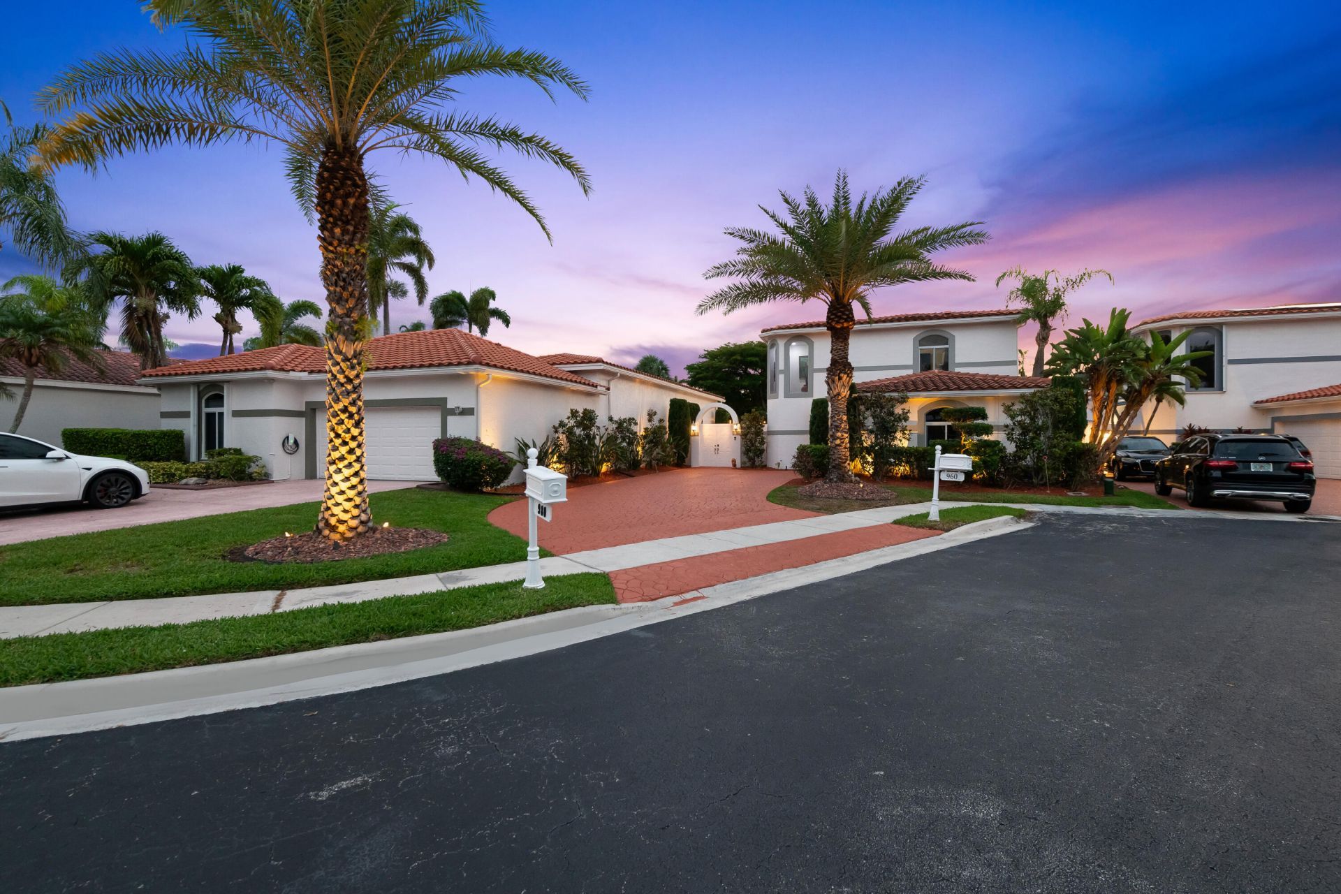 980 Bel Aire Drive West, Pembroke Pines, FL 33027 Photo