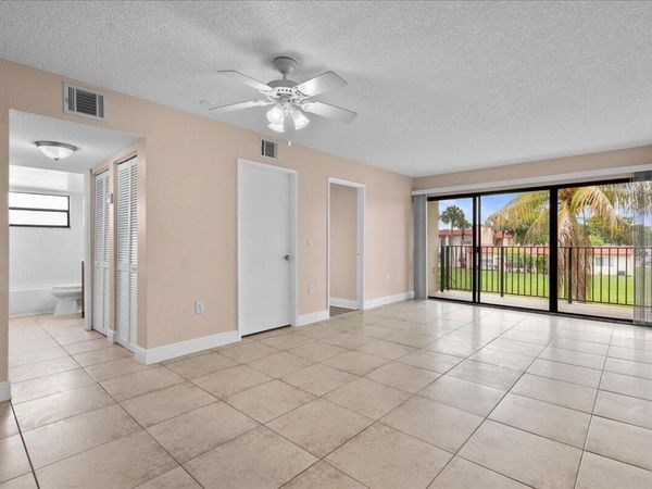 1524 Lake Crystal Drive, Unit F, Royal Palm Beach, FL 33411