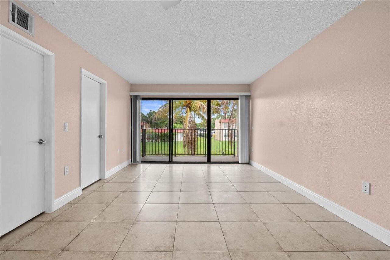 1524 Lake Crystal Drive, Unit F, Royal Palm Beach, FL 33411 Photo