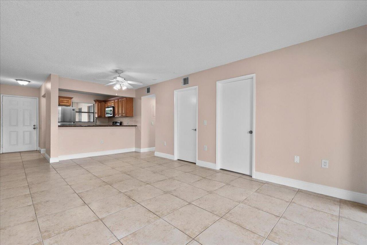 1524 Lake Crystal Drive, Unit F, Royal Palm Beach, FL 33411 Photo