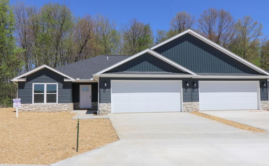 1596 Walker Woods Blvd, Mansfield, OH 44906 Main Photo