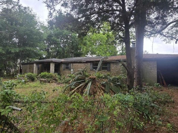 1655 Elmhurst Rd, Pensacola, FL 32505