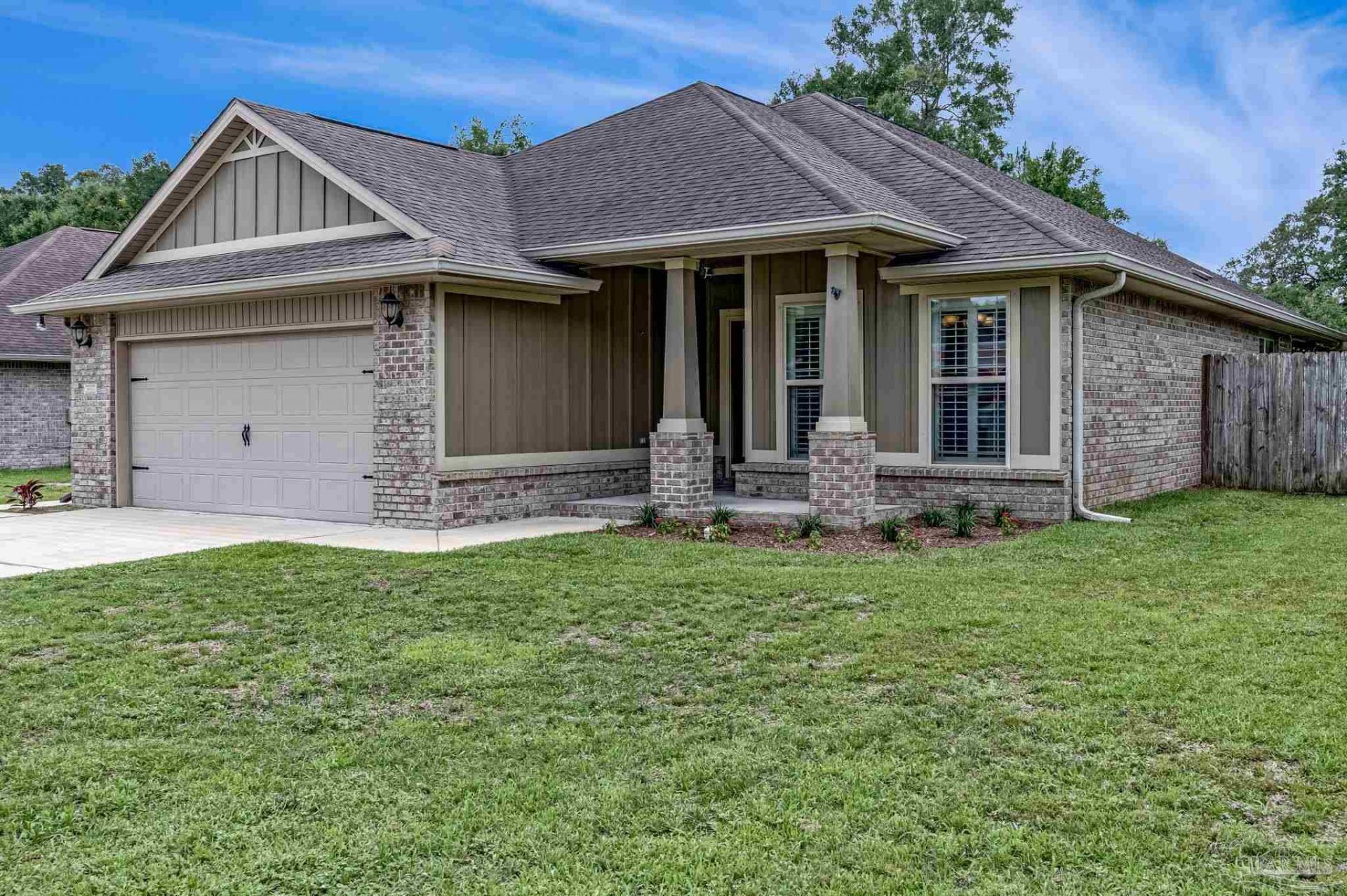 5695 Tucker Cir, Pace, FL 32571 Main Photo
