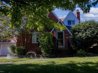 6110 Hollywood Drive, Parma, OH 44129