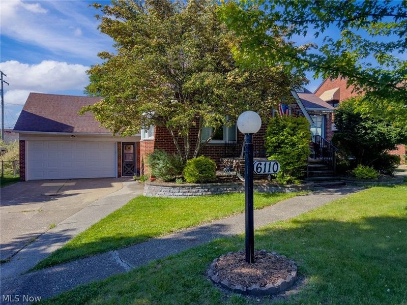 6110 Hollywood Drive, Parma, OH 44129 Photo 1