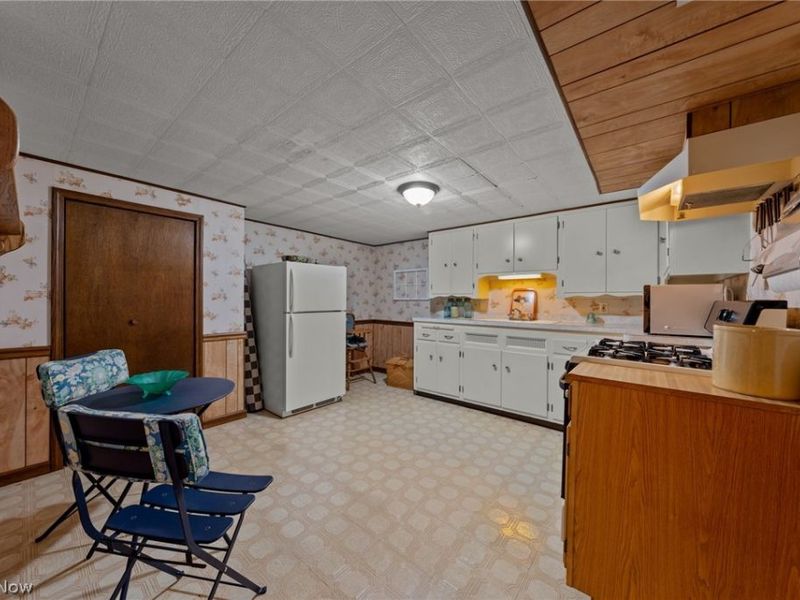 6110 Hollywood Drive, Parma, OH 44129 Photo 28