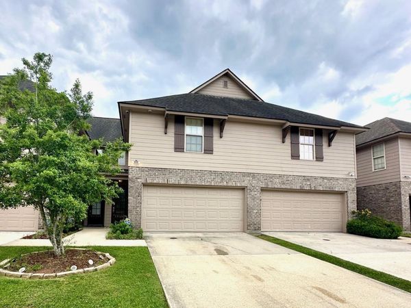18163 Pinehurst Dr, Prairieville, LA 70769