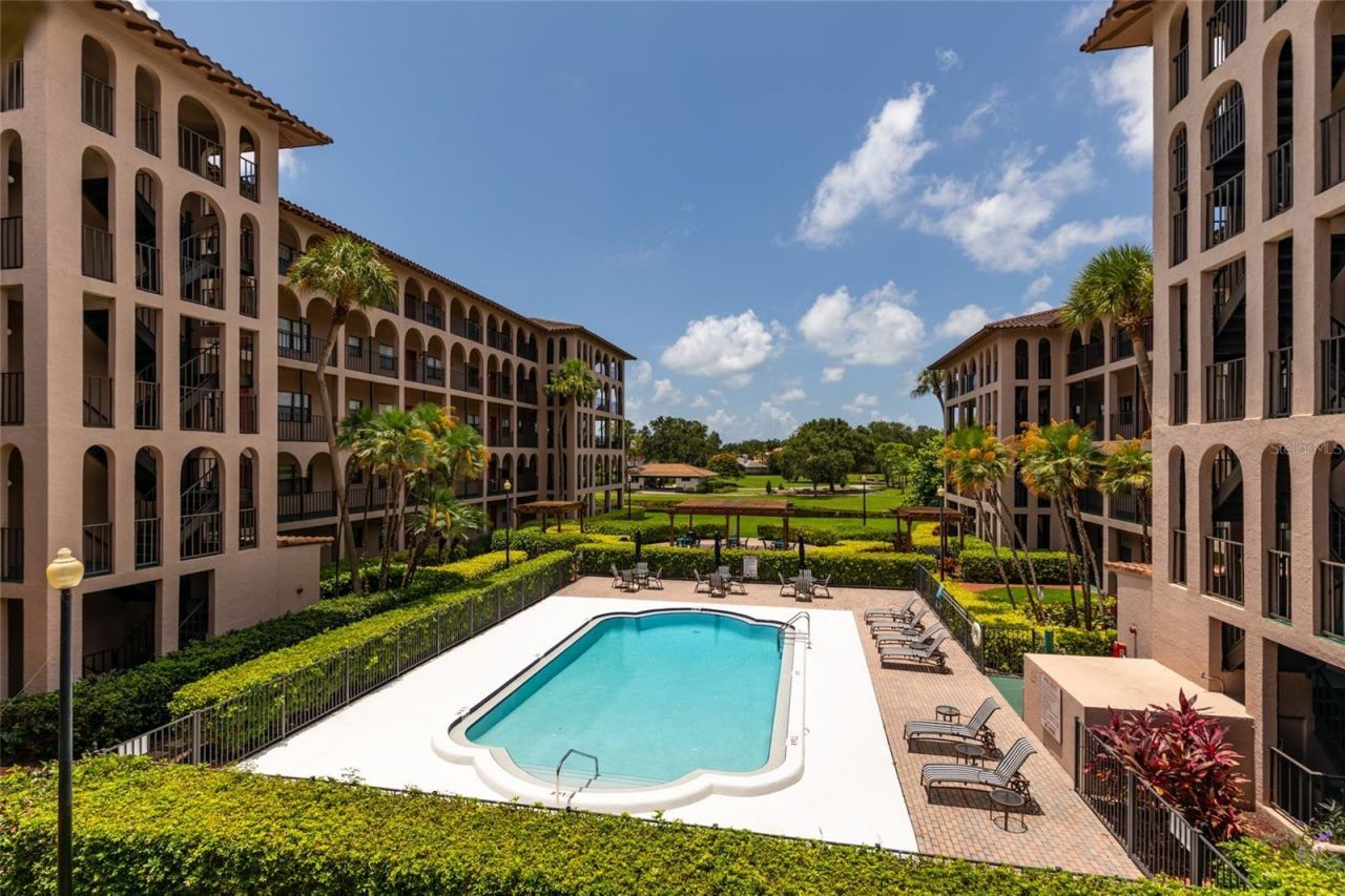 6150 Gulfport Boulevard S, Unit 409, Gulfport, FL 33707 Main Photo