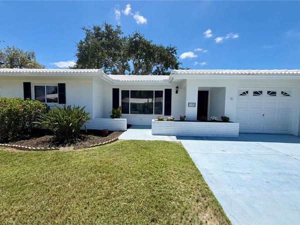 9608 41ST STREET N, Unit 2, PINELLAS PARK, FL 33782