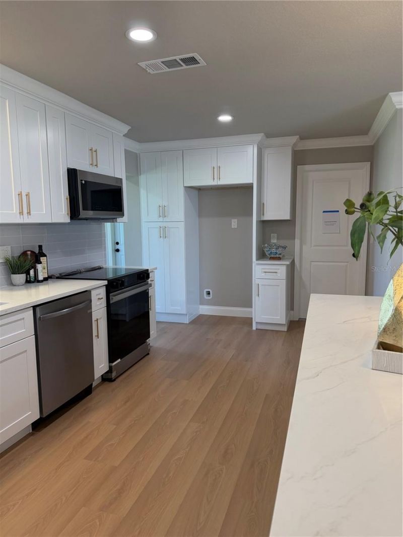 9608 41st Street N, Unit 2, Pinellas Park, FL 33782 Photo