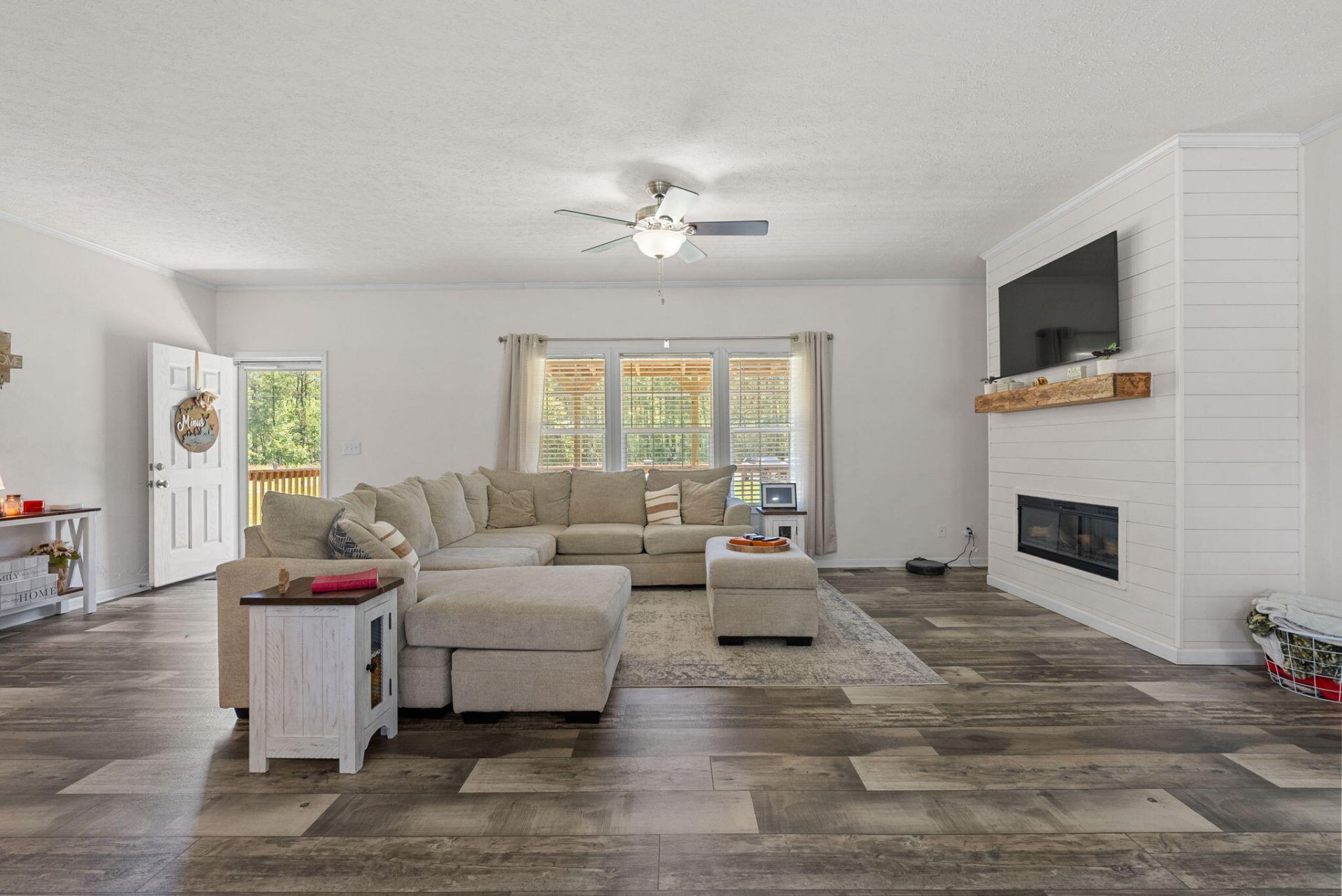206 Salem Road Photo 6