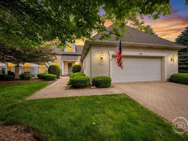 16 Glengarry Lane , Unit 16, Sugar Grove, IL 60554