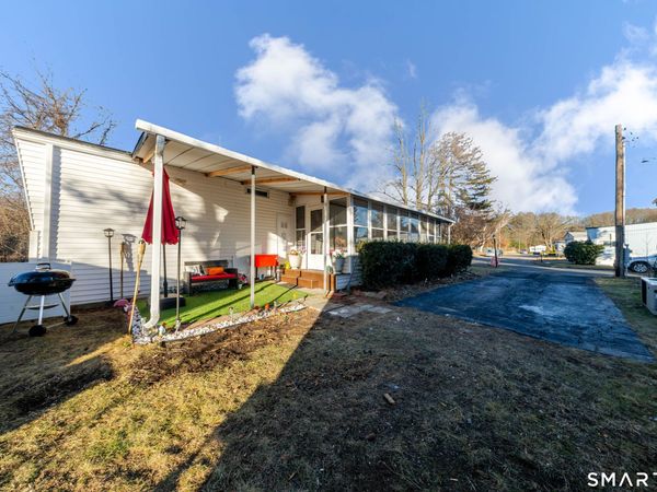 93 Shawnee , East Hartford, CT 06118