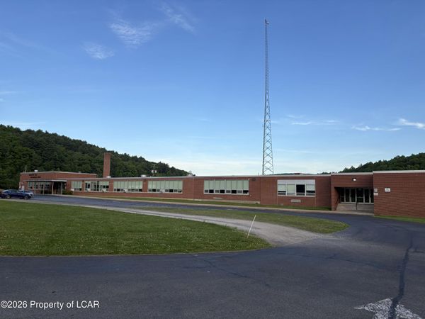 20 Sunset Lake Road, Shickshinny, PA 18655