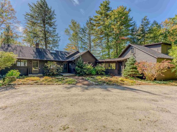 156 Mooney Point Road, Holderness, NH 03245