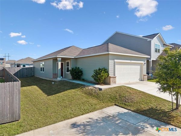 124 Peony Lane , Jarrell, TX 76537