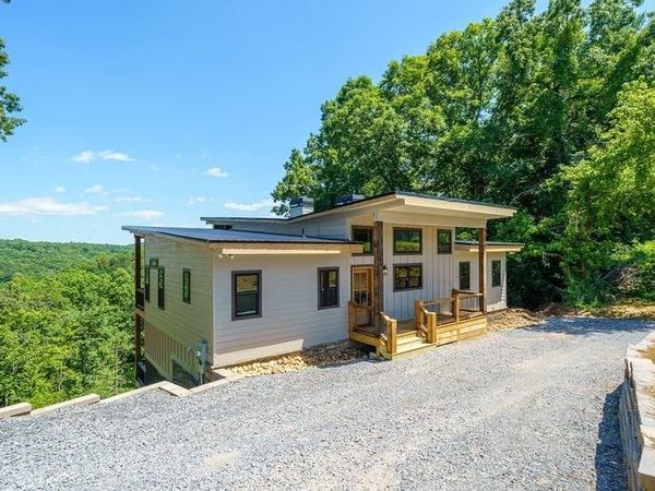 216 Old Orchard Road, Ellijay, GA 30535