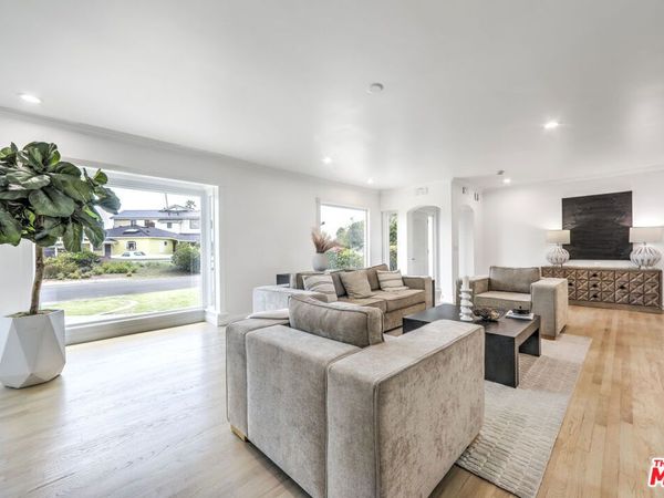 4640 Laurelgrove Avenue, Studio City, CA 91604
