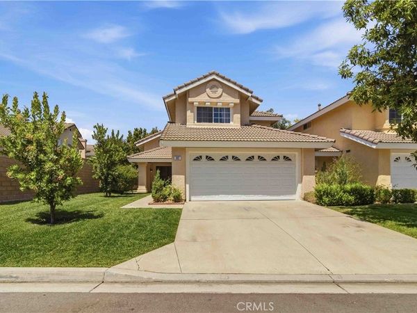 592 Fairfield, Simi Valley, CA 93065